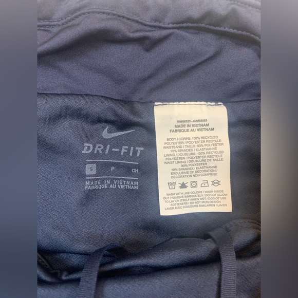 Nike drifit navy athletic shorts, women’s size small, built in underwear (i) - Picture 6 of 7